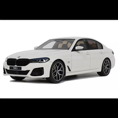 BMW@545e@xDrive@2023i1^18j