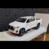 TOYOTA@HILUXi1^27j